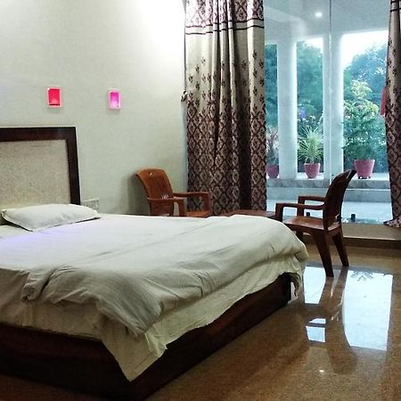 Radha Rani Mahal Khajuraho Hotel Luaran gambar