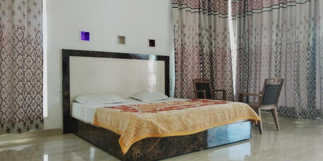 Radha Rani Mahal Khajuraho Hotel Luaran gambar